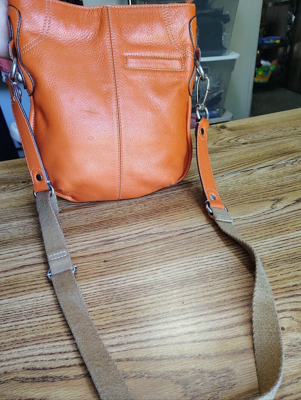 B.Makowsky Orange Genuine Leather Crossbody Bag and Animal Print Multi Pockets. - Picture 2 of 15